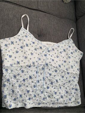 Hollister White Lace Floral Cami with Blue Flower Print